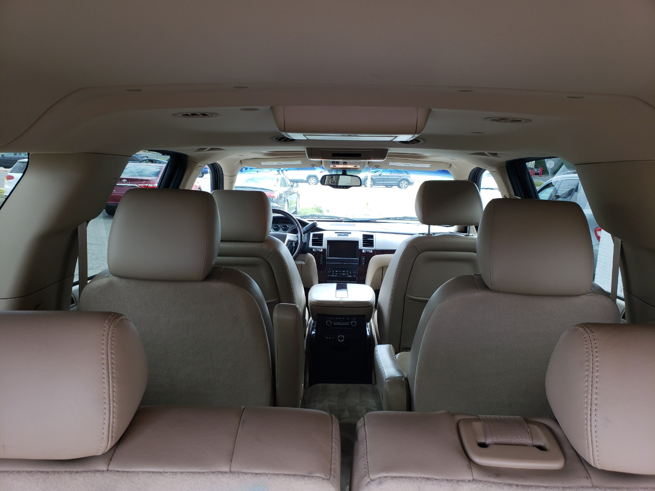 Cadillac Escalade ESV AWD Premium 2011 Cadillac Escalade ESV AWD Premium 2011