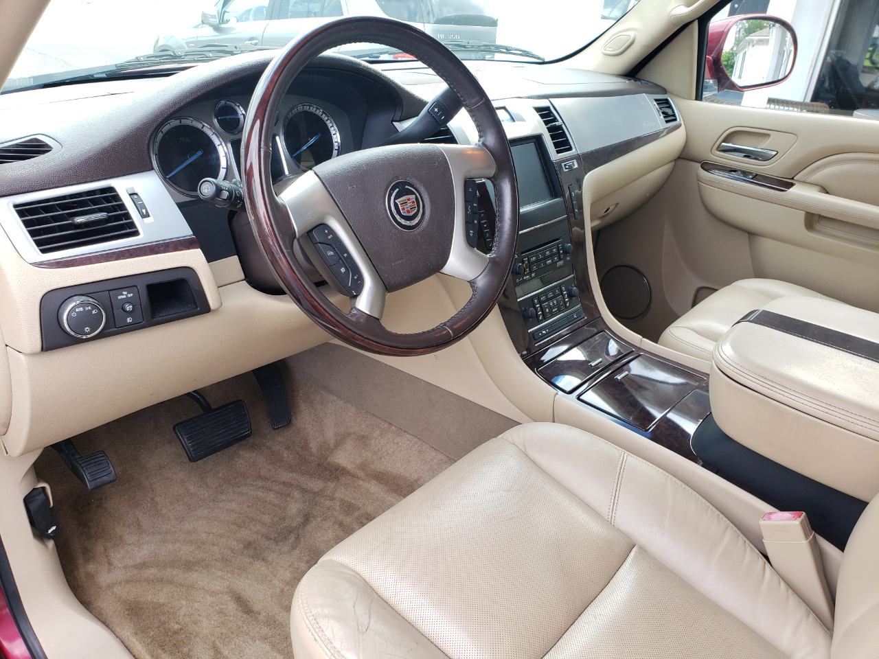 Cadillac Escalade ESV AWD Premium 2011 Cadillac Escalade ESV AWD Premium 2011