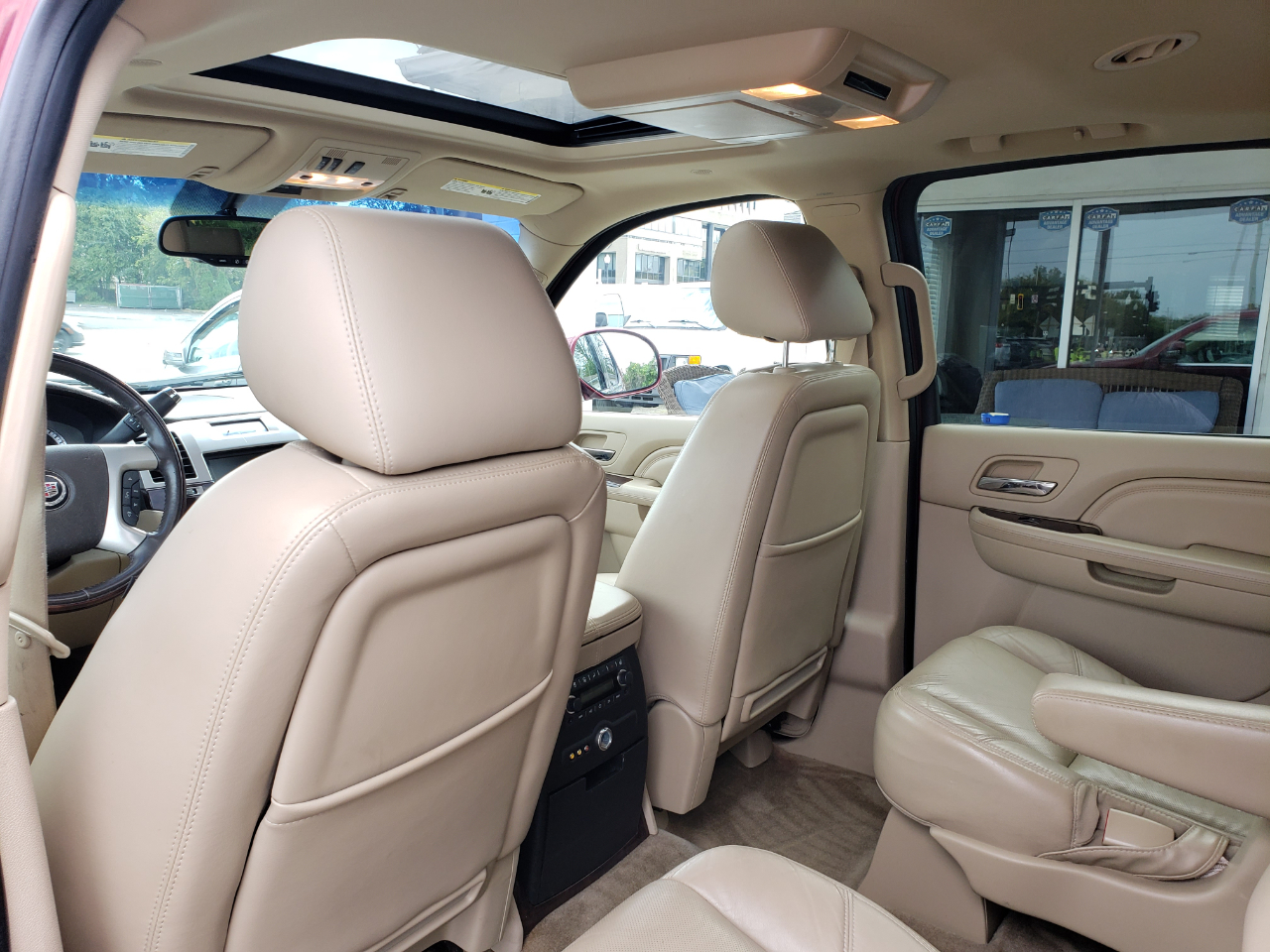 Cadillac Escalade ESV AWD Premium 2011 Cadillac Escalade ESV AWD Premium 2011