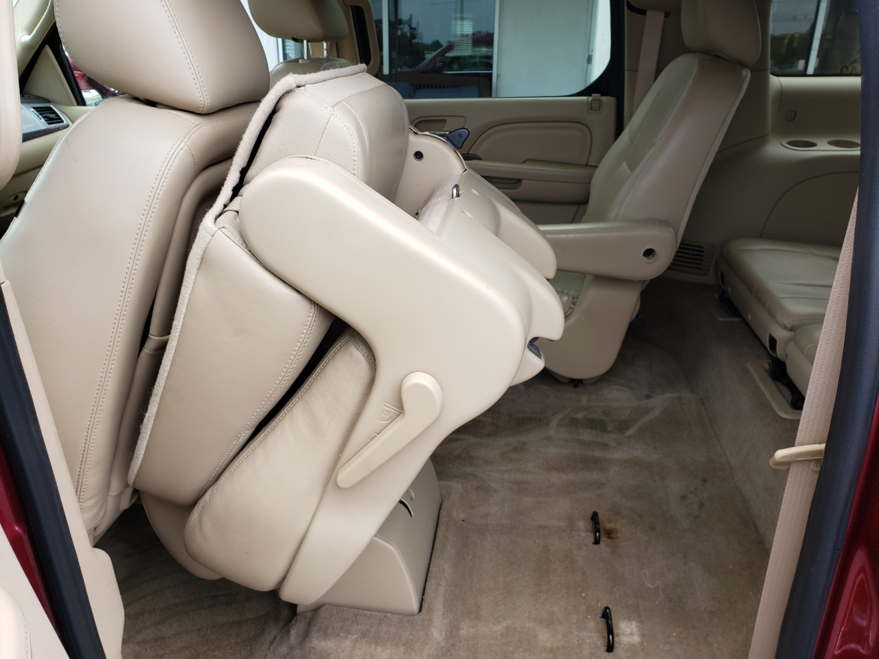 Cadillac Escalade ESV AWD Premium 2011 Cadillac Escalade ESV AWD Premium 2011