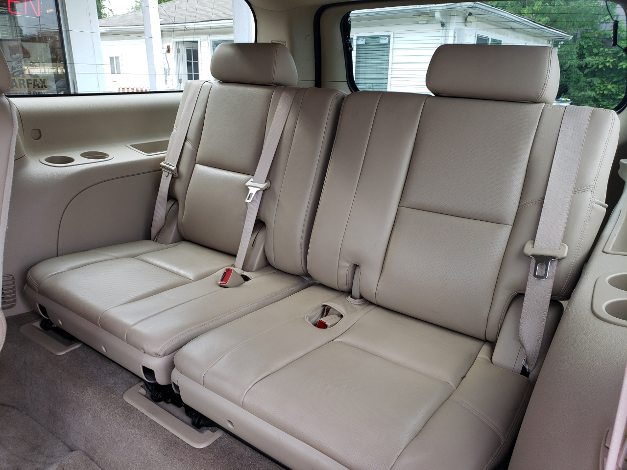 Cadillac Escalade ESV AWD Premium 2011 Cadillac Escalade ESV AWD Premium 2011