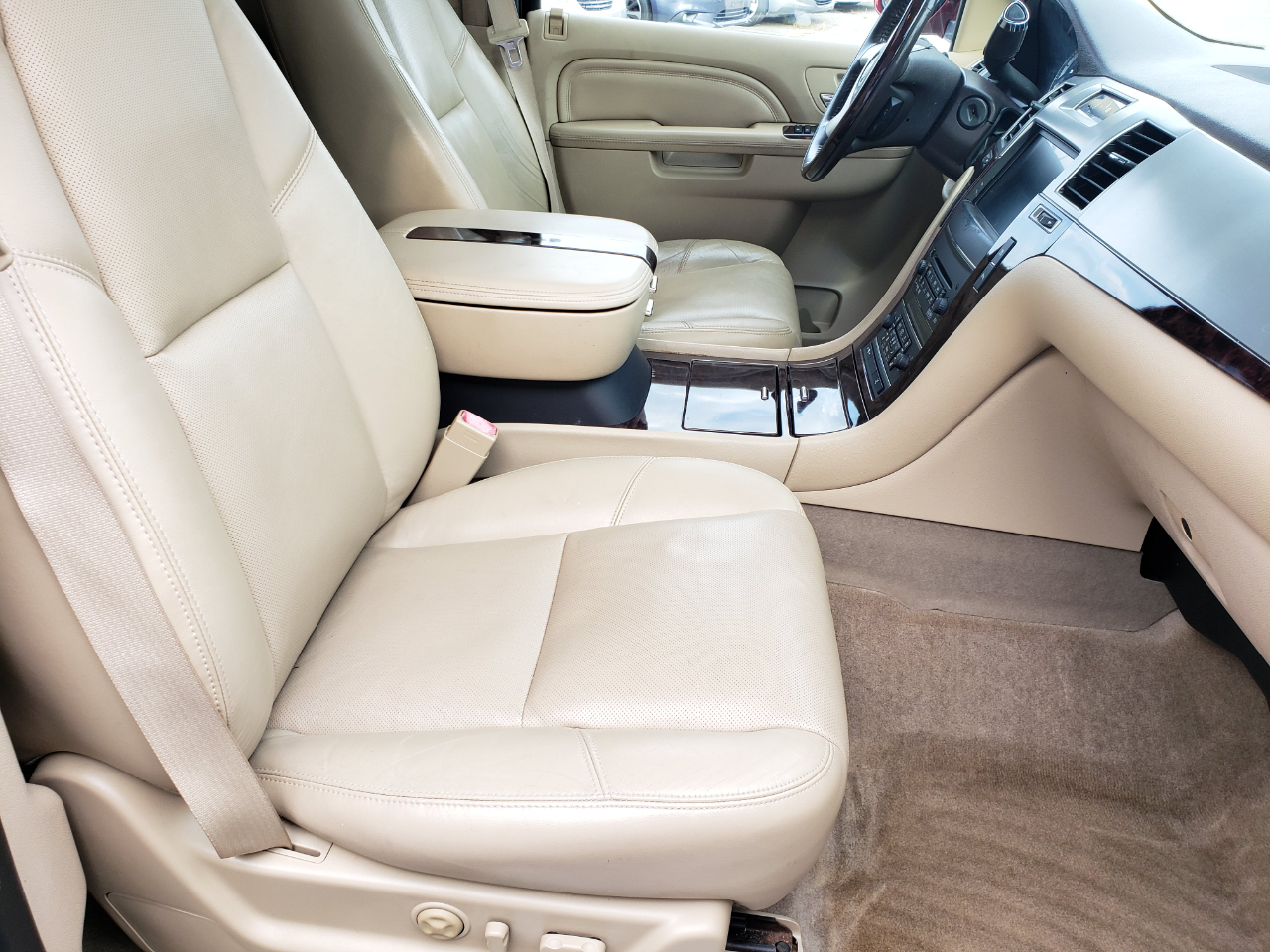 Cadillac Escalade ESV AWD Premium 2011 Cadillac Escalade ESV AWD Premium 2011