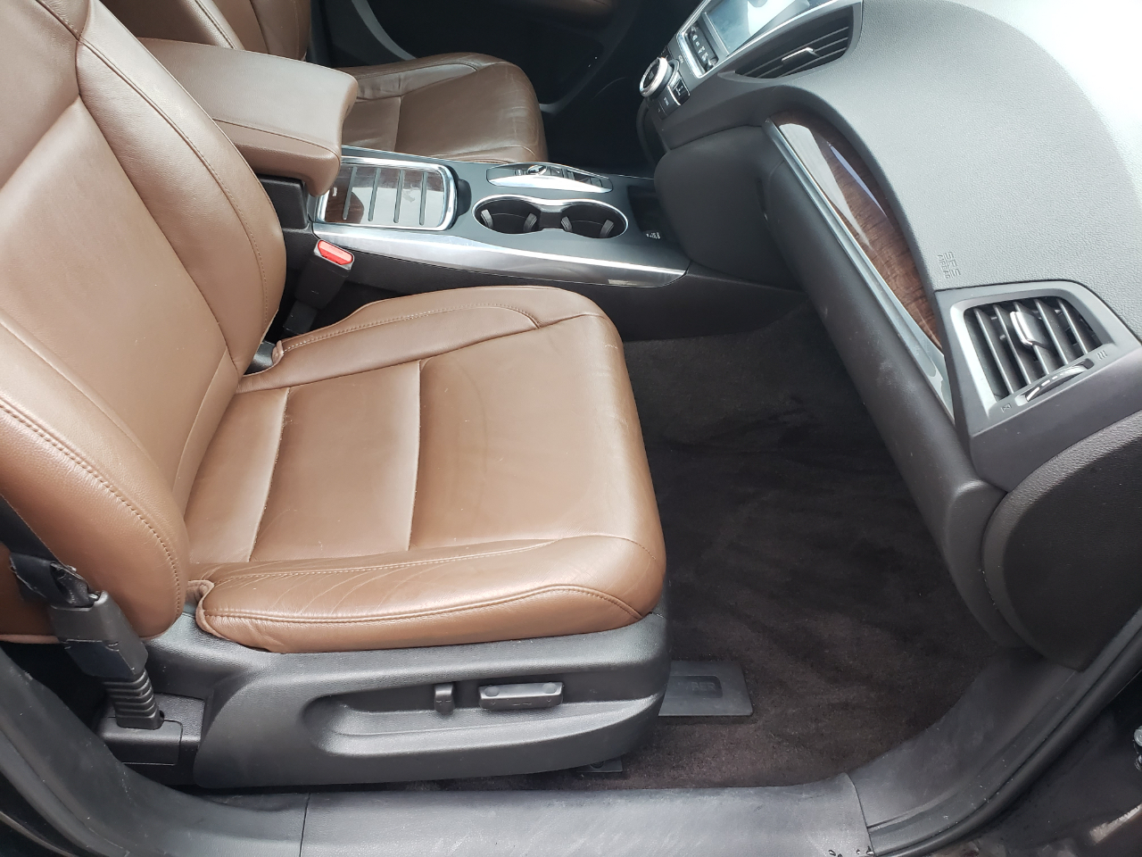 Acura MDX 9-Spd AT w/Tech Package 2018 Acura MDX 9-Spd AT w/Tech Package 2018