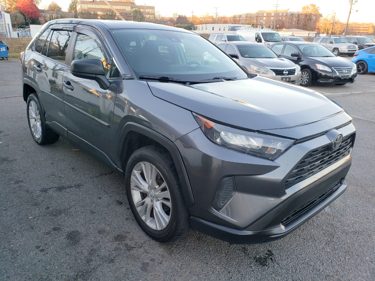 Toyota RAV4 LE AWD 2022