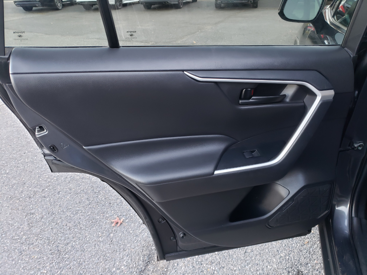 Toyota RAV4 LE AWD 2022