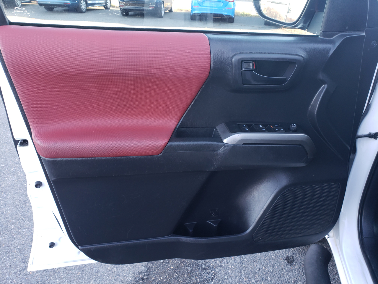 Toyota Tacoma SR5 Double Cab Long Bed V6 6AT 2WD 2022