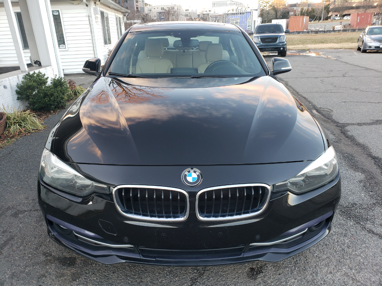 BMW 3-Series 330i xDrive SULEV Sedan 2017