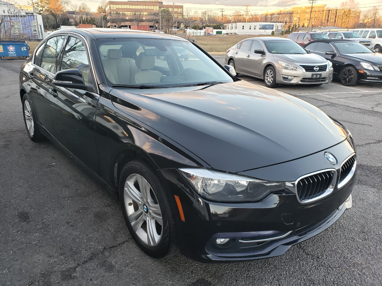 BMW 3-Series 330i xDrive SULEV Sedan 2017