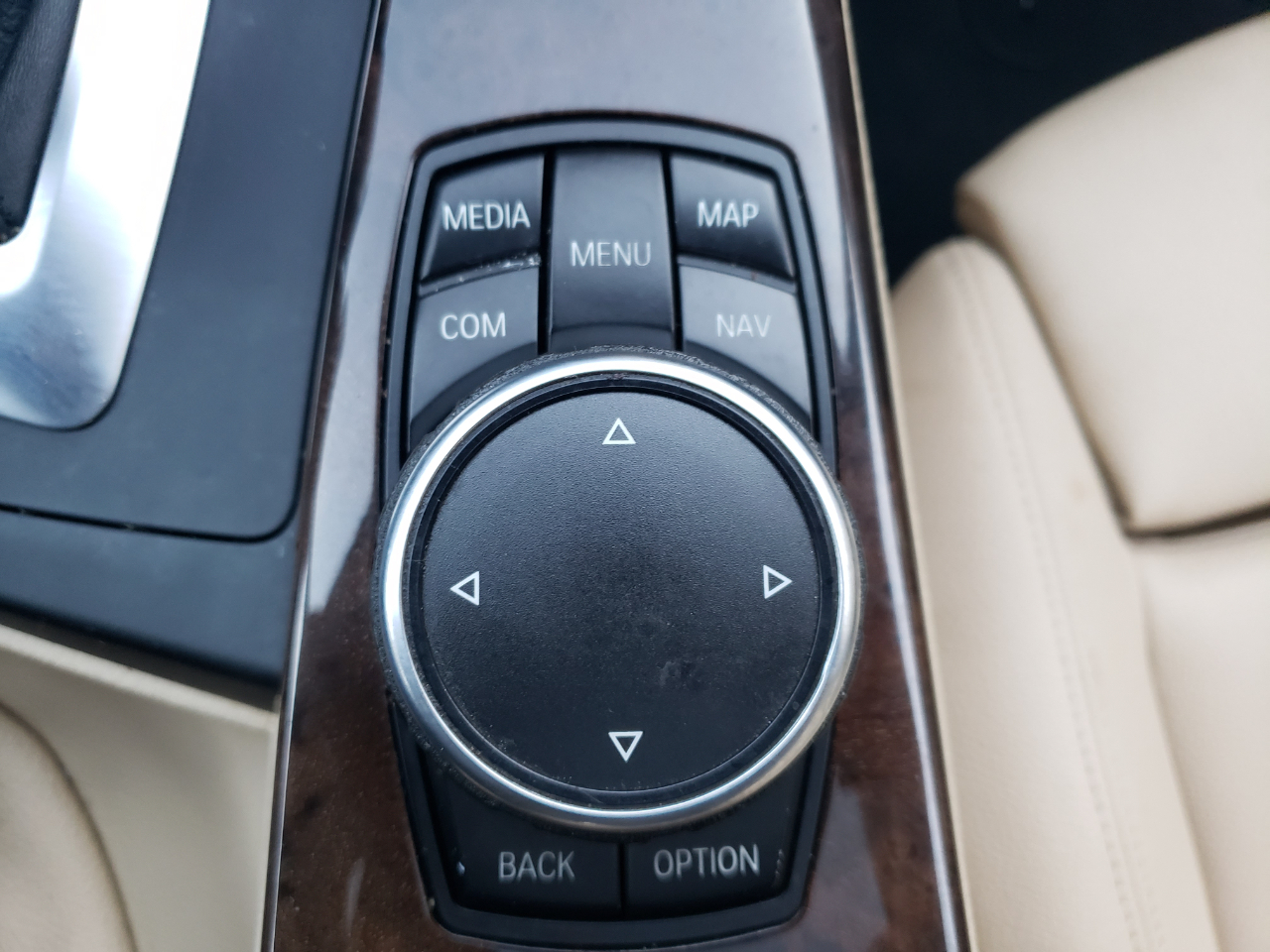 BMW 3-Series 330i xDrive SULEV Sedan 2017