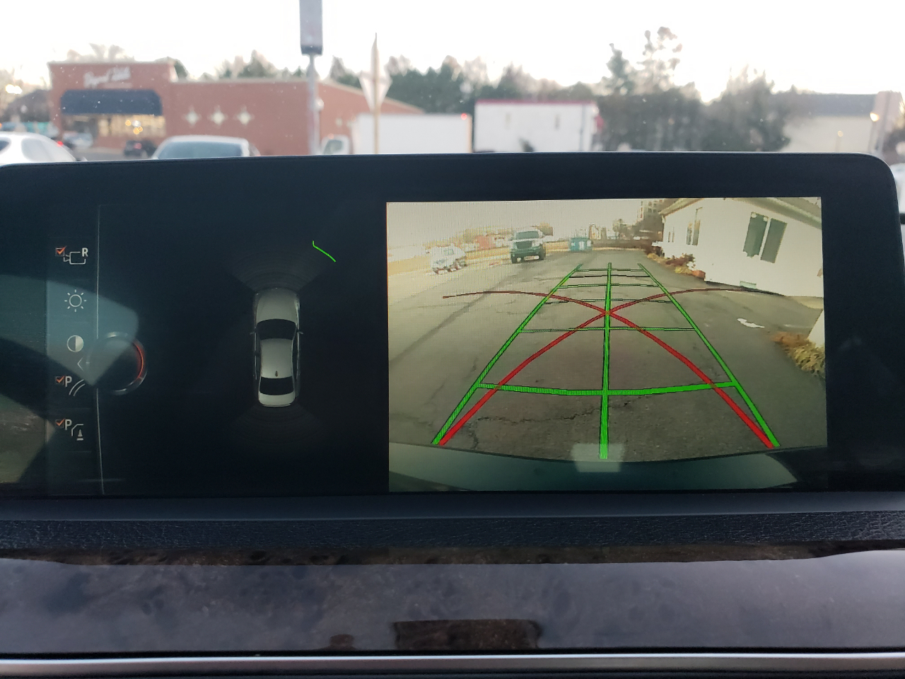 BMW 3-Series 330i xDrive SULEV Sedan 2017