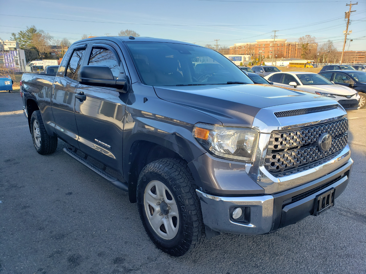 Toyota Tundra  2018