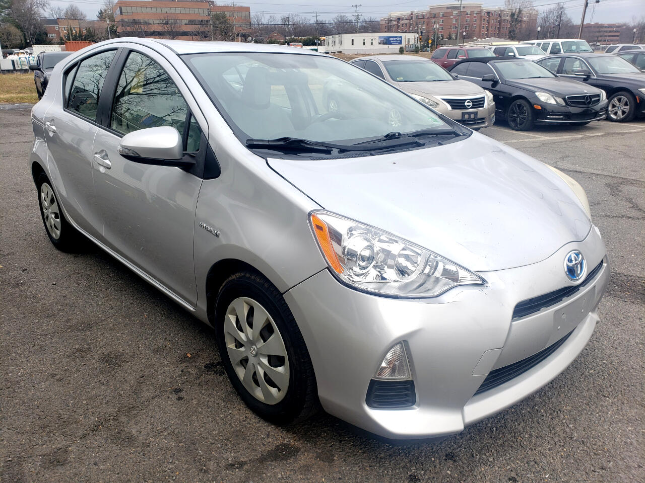 Toyota Prius c One 2012