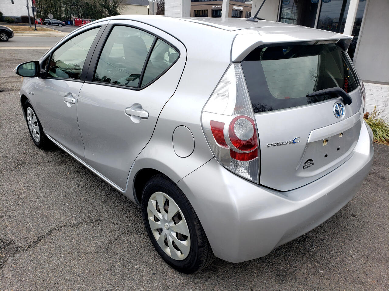 Toyota Prius c One 2012