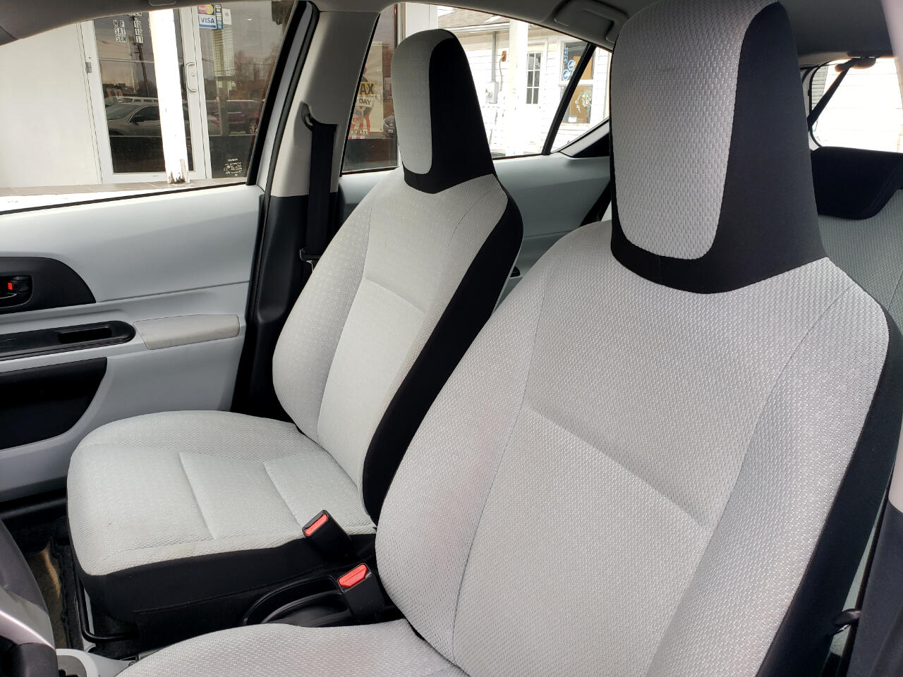 Toyota Prius c One 2012