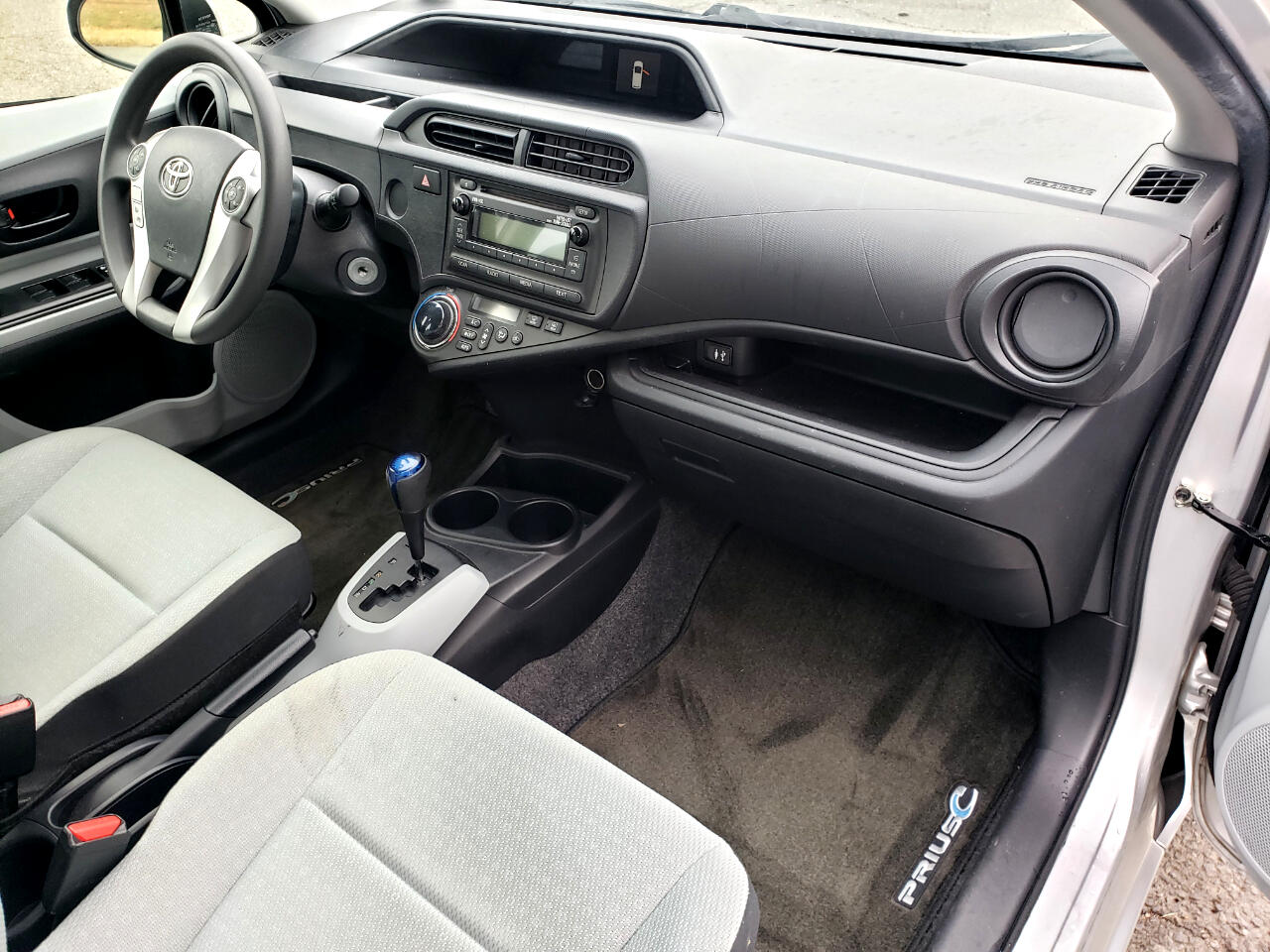 Toyota Prius c One 2012