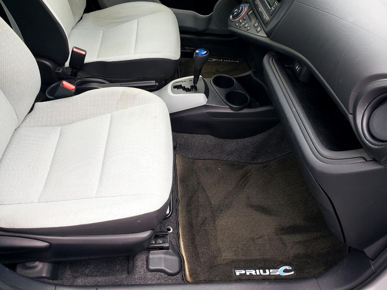 Toyota Prius c One 2012