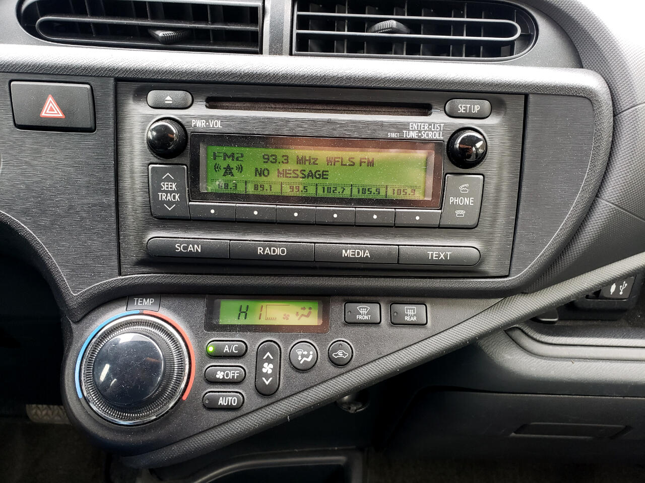 Toyota Prius c One 2012