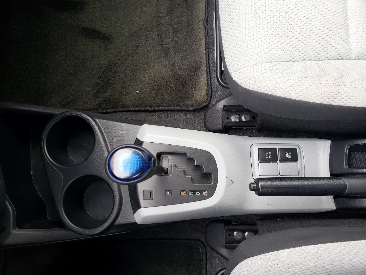 Toyota Prius c One 2012