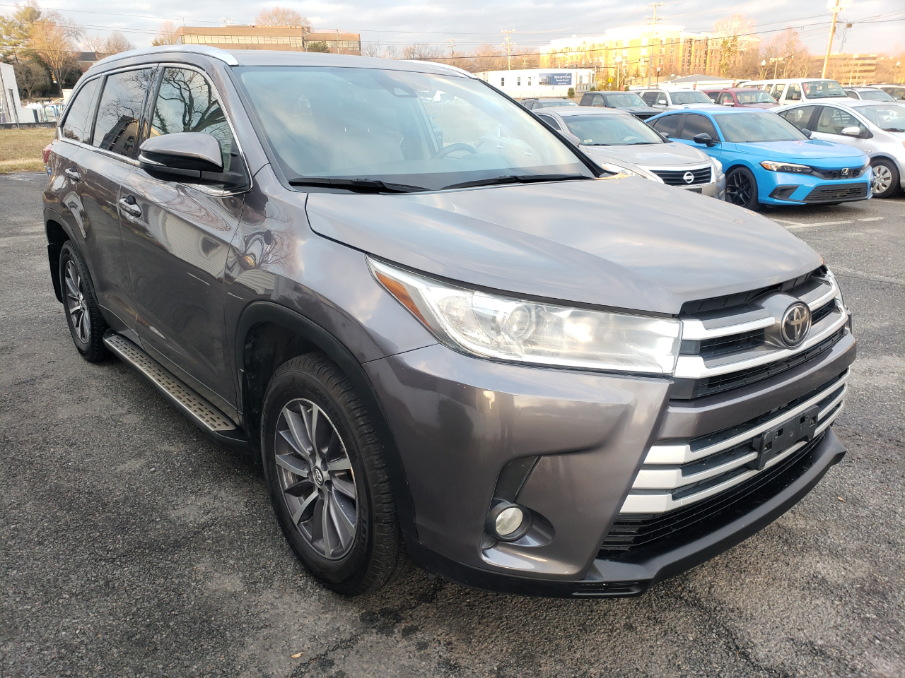 Toyota Highlander XLE AWD V6 2019