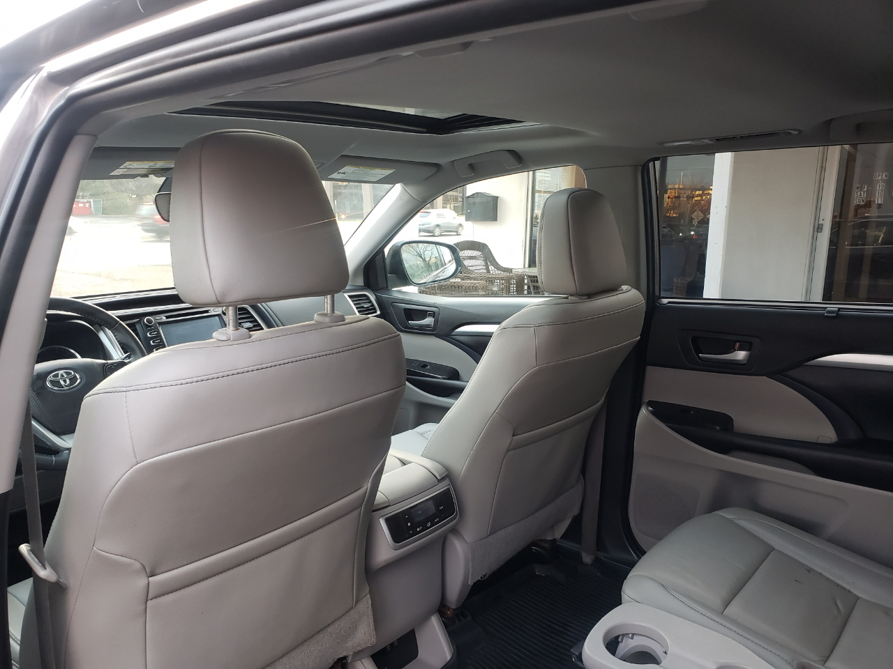 Toyota Highlander XLE AWD V6 2019