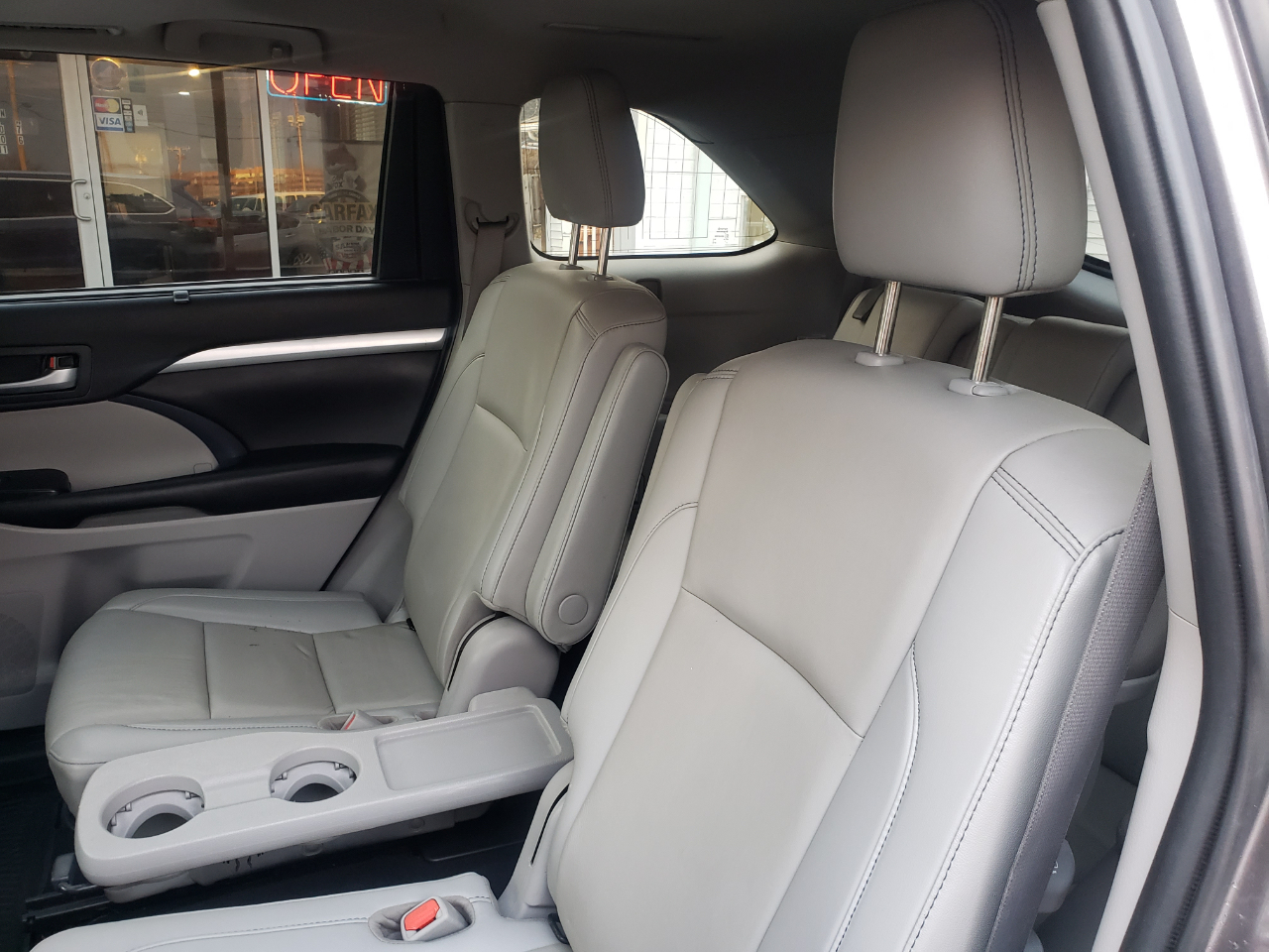 Toyota Highlander XLE AWD V6 2019