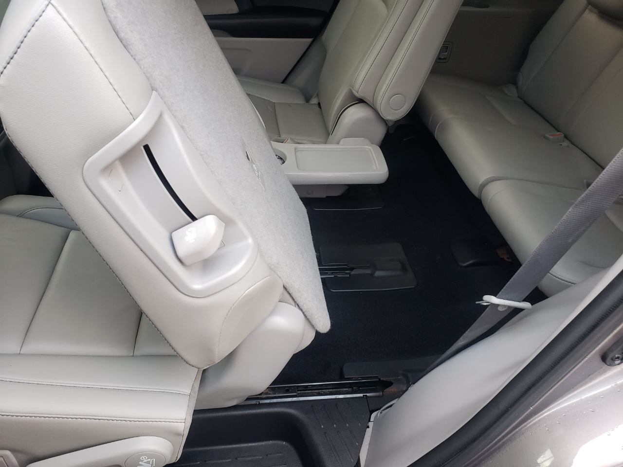 Toyota Highlander XLE AWD V6 2019