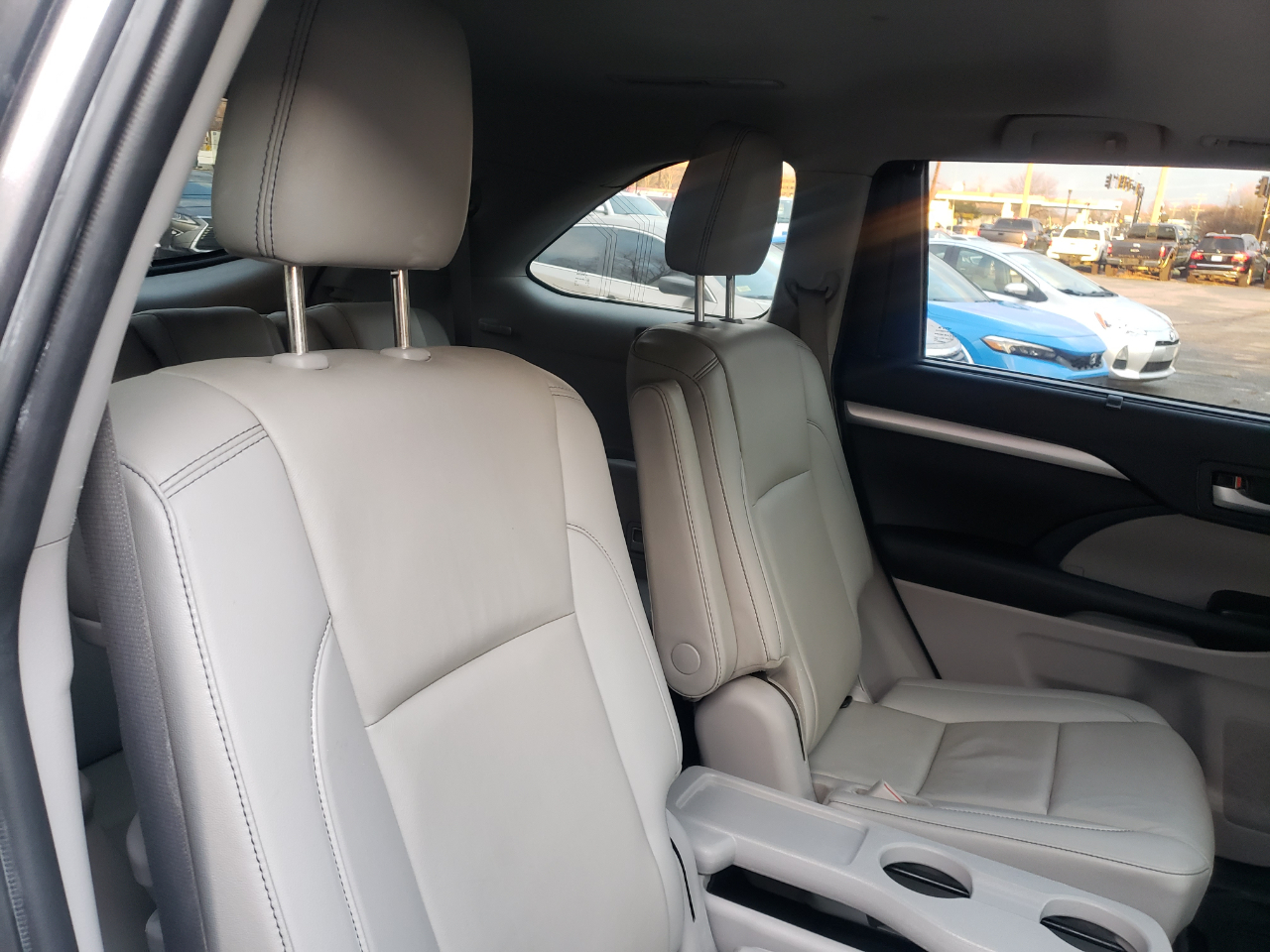 Toyota Highlander XLE AWD V6 2019