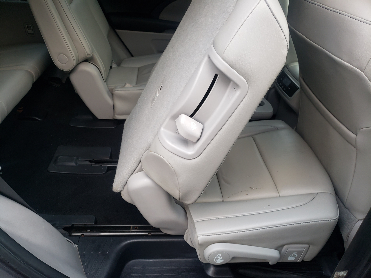 Toyota Highlander XLE AWD V6 2019