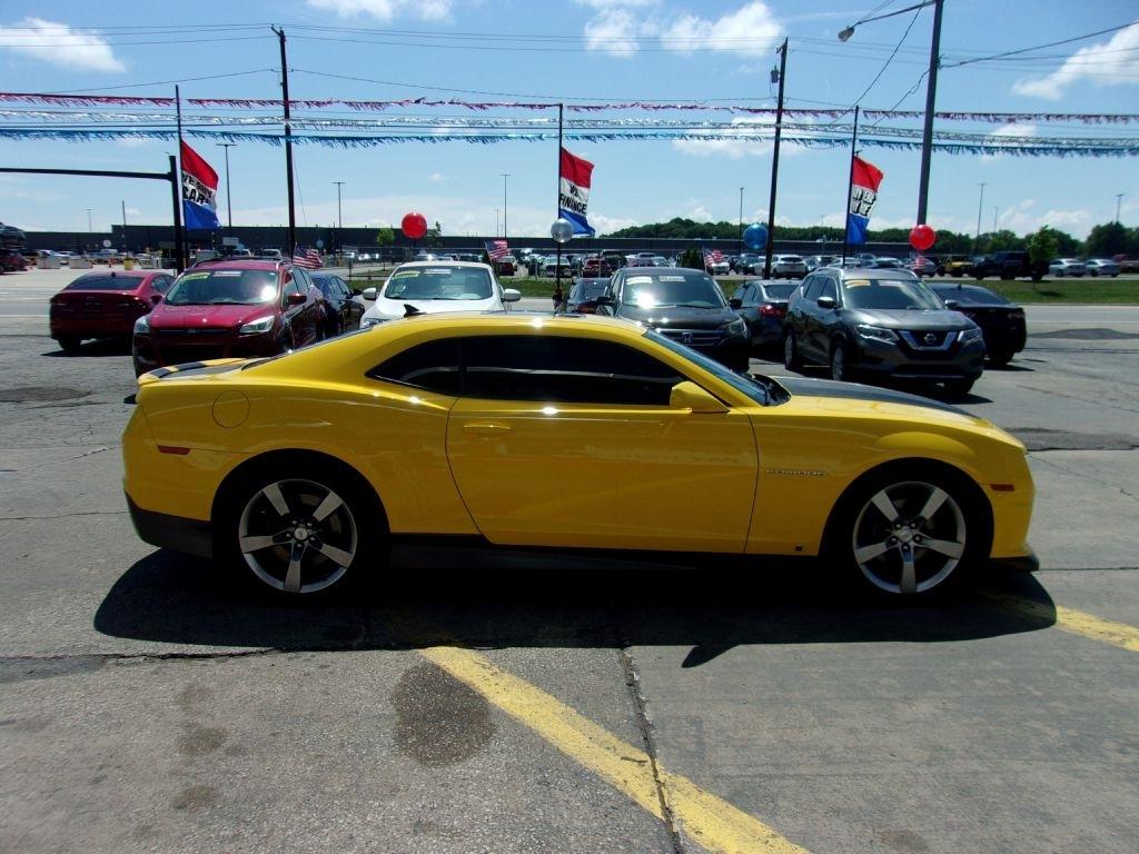 Chevrolet Camaro 2dr Cpe 2SS 2010