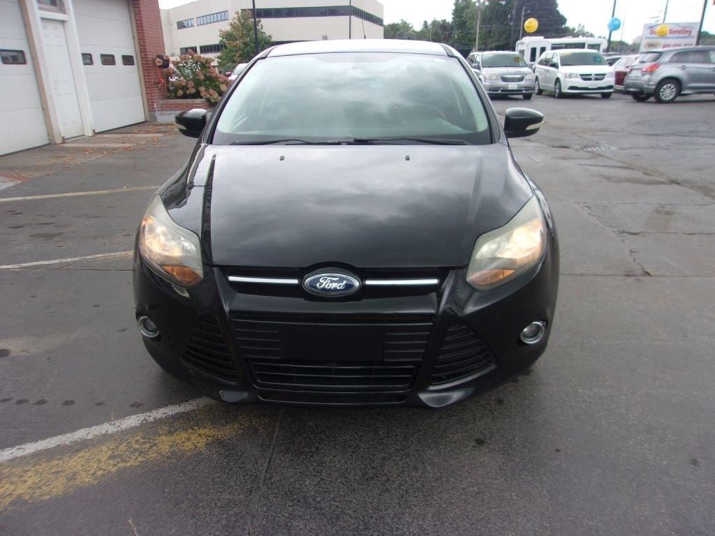 Ford Focus 5dr HB Titanium 2012