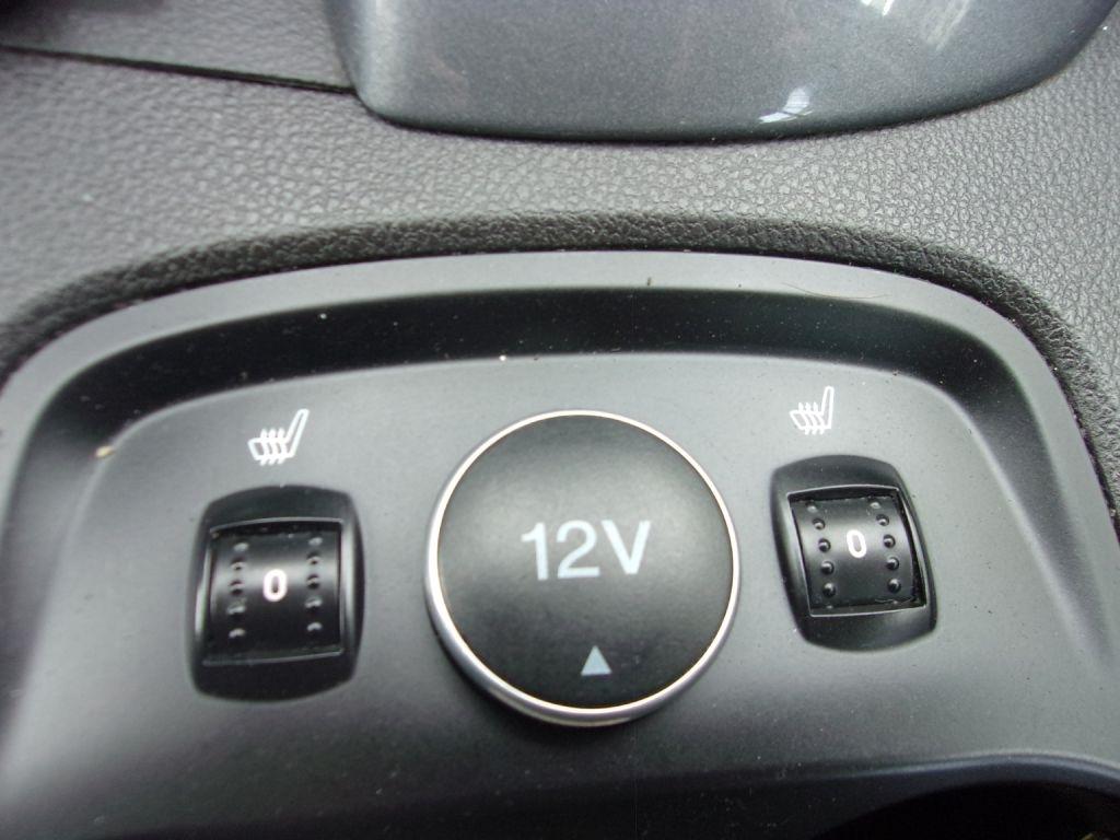 Ford Focus 5dr HB Titanium 2012