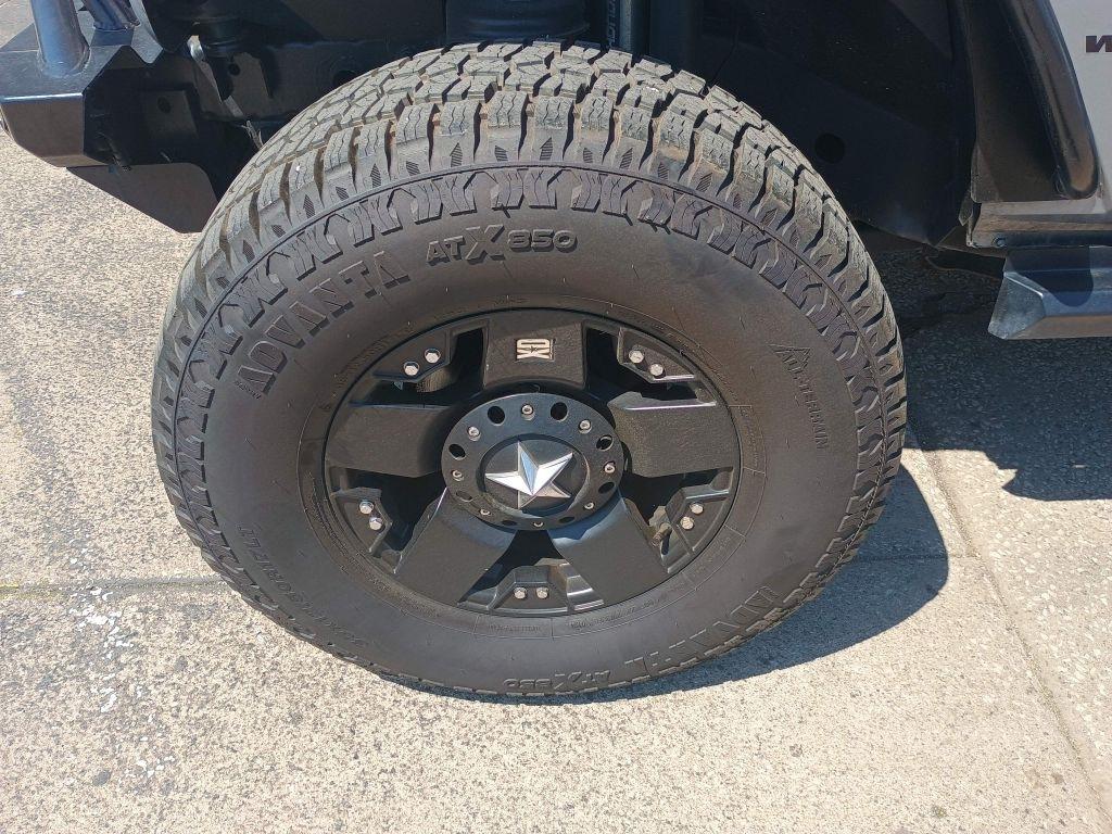 Jeep Wrangler Unlimited 4WD 4dr Sahara 2015