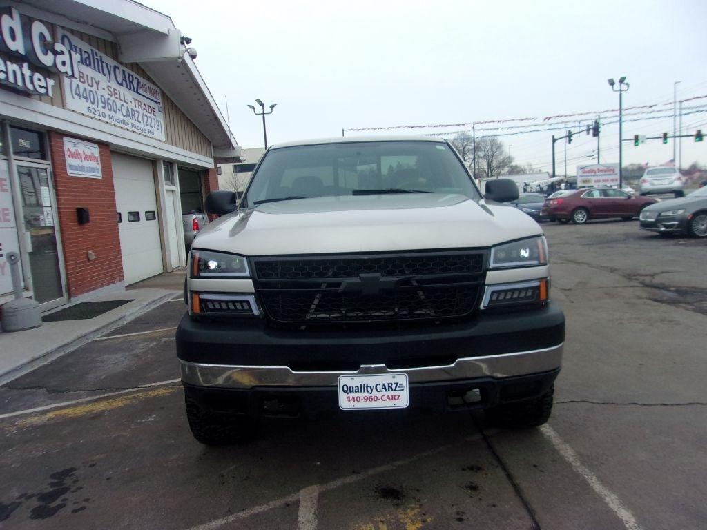 Chevrolet Silverado 2500HD Reg Cab 133" WB 4WD Work Truck 2006