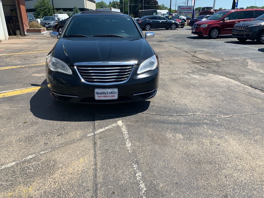 Chrysler 200 4dr Sdn Limited 2013
