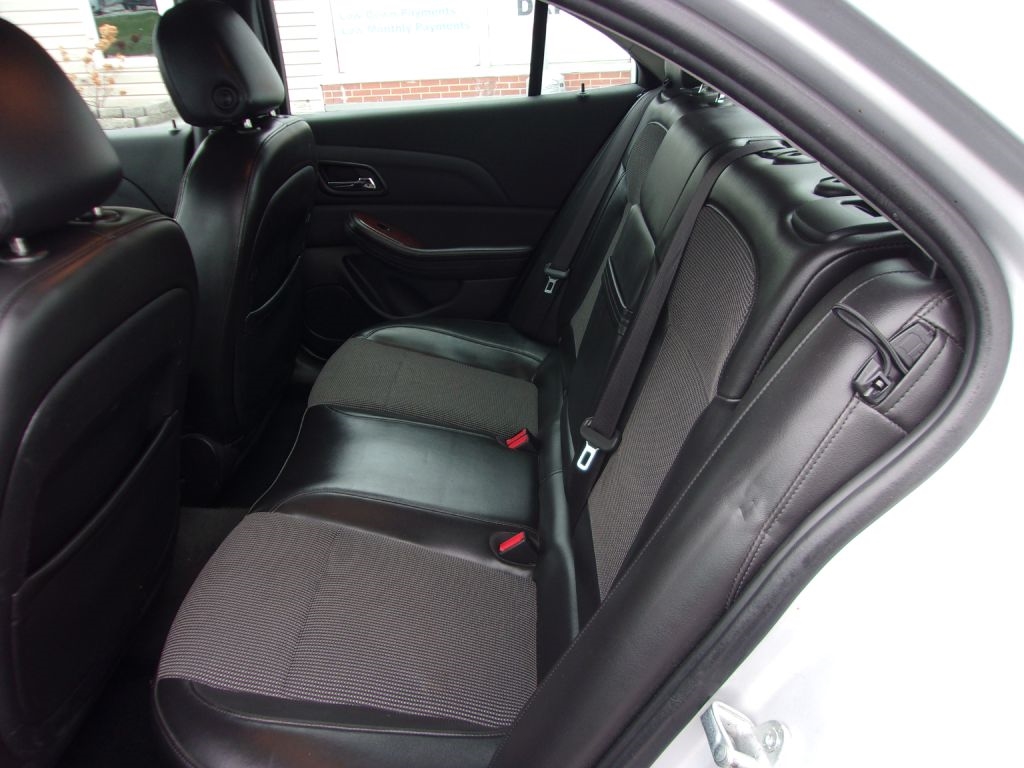 Chevrolet Malibu 4dr Sdn ECO w/1SA 2013