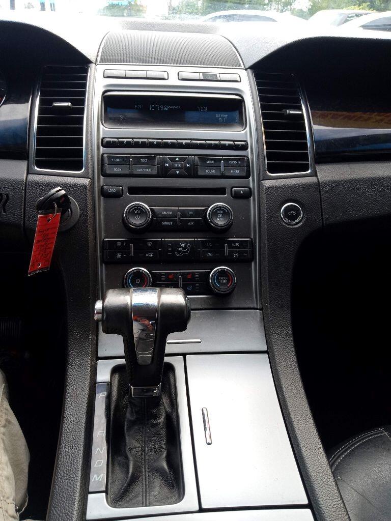 2010 Ford Taurus Limited photo 6