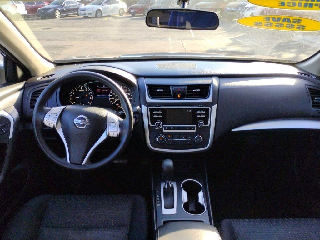 Nissan Altima 4dr Sdn I4 2.5 2016