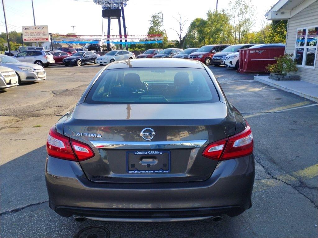 Nissan Altima 4dr Sdn I4 2.5 2016