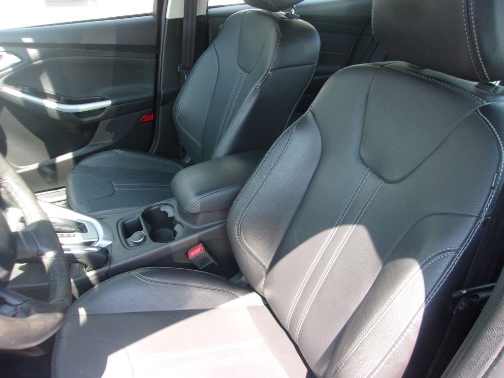 Ford Focus 4dr Sdn SE 2014