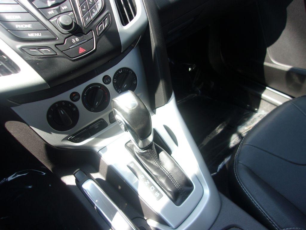 Ford Focus 4dr Sdn SE 2014