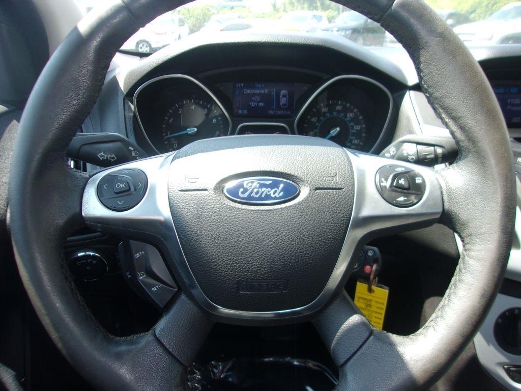 Ford Focus 4dr Sdn SE 2014