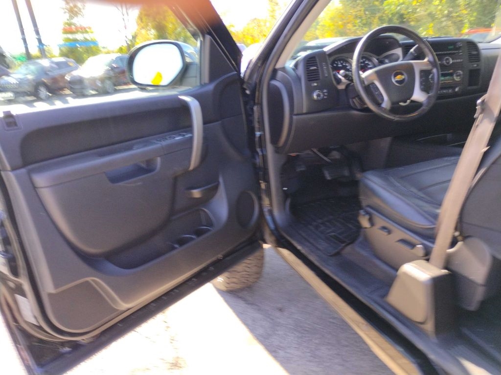 Chevrolet Silverado 1500 4WD Ext Cab 143.5" LT 2013