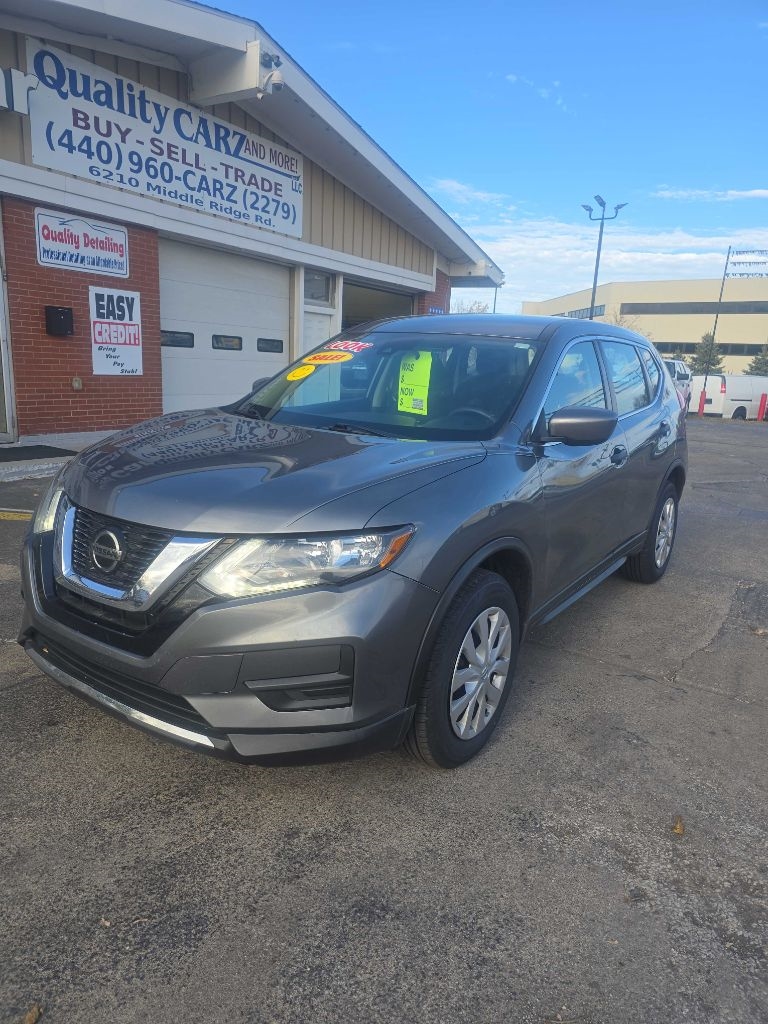2020 Nissan Rogue AWD S photo 2