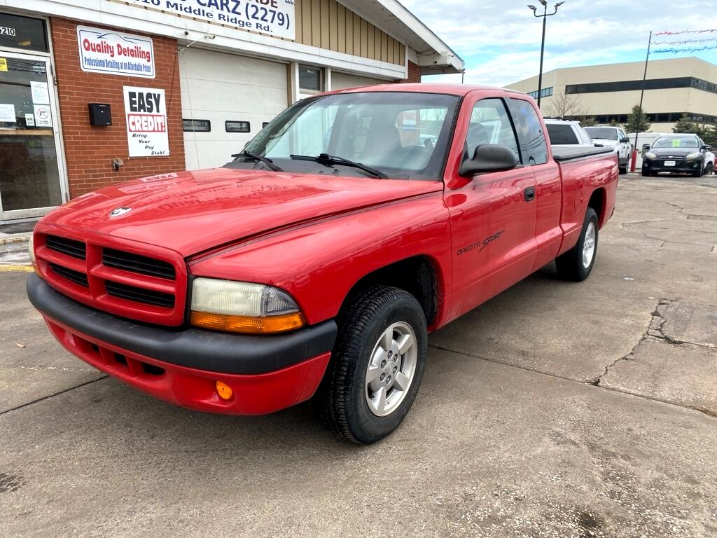Dodge Dakota Club Cab 131" WB Base 2001