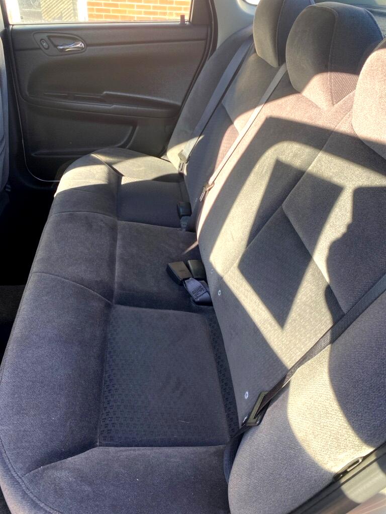 Chevrolet Impala 4dr Sdn 3.5L LT 2007