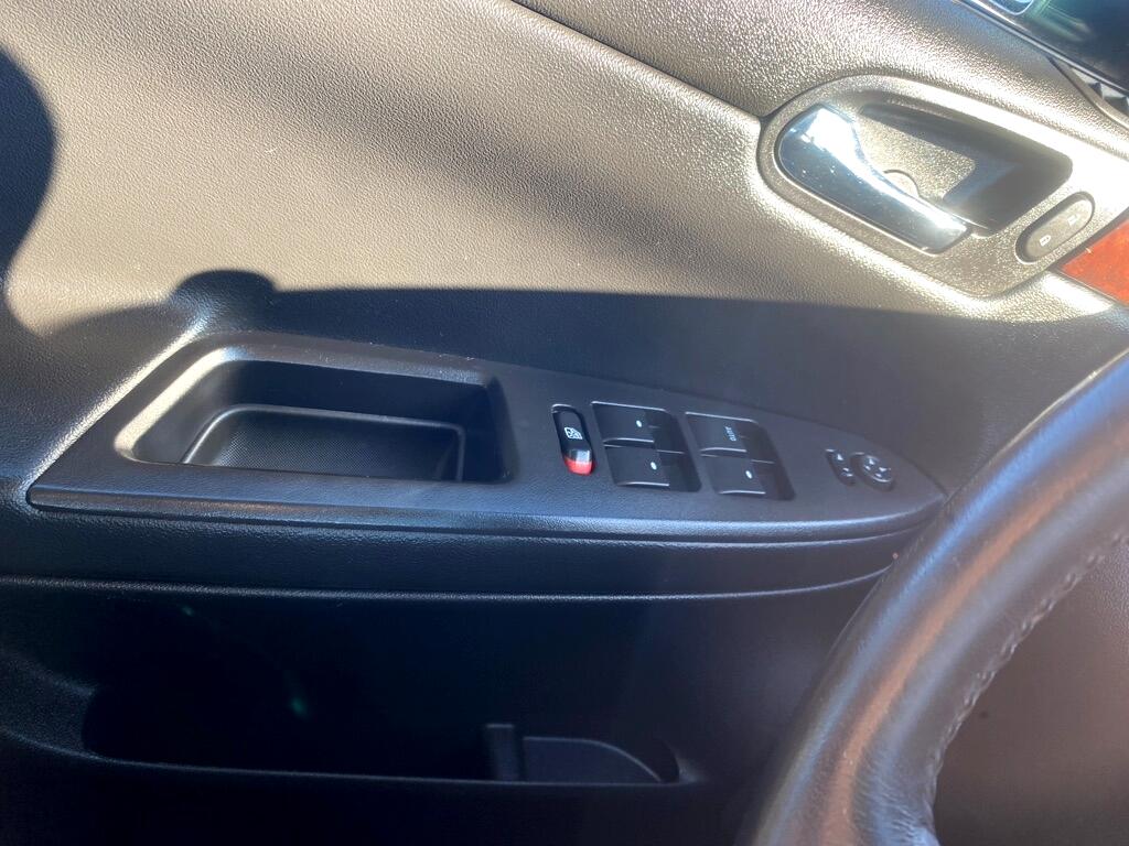 Chevrolet Impala 4dr Sdn 3.5L LT 2007