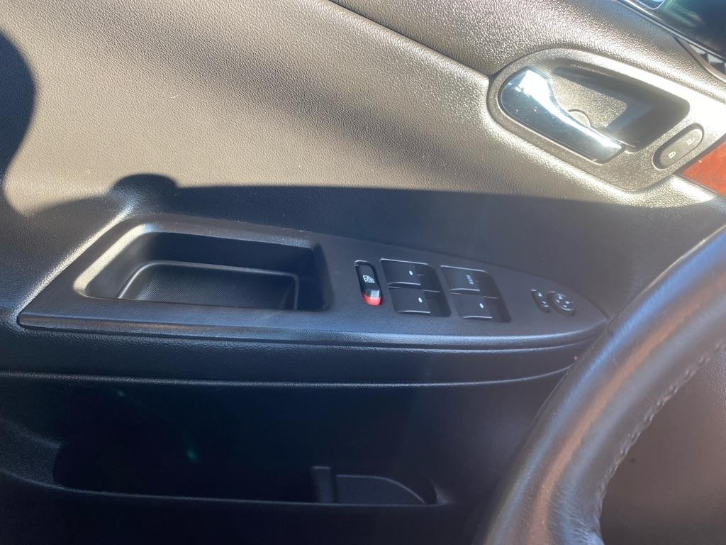 Chevrolet Impala 4dr Sdn 3.5L LT 2007