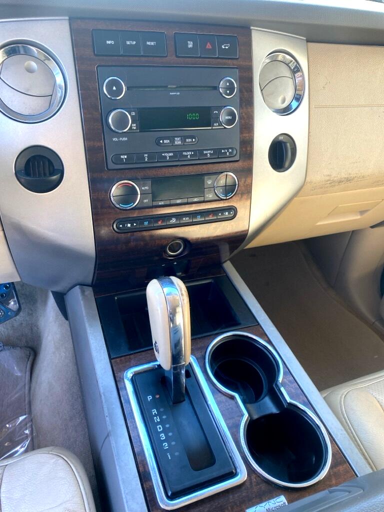 Ford Expedition 2WD 4dr XLT 2013