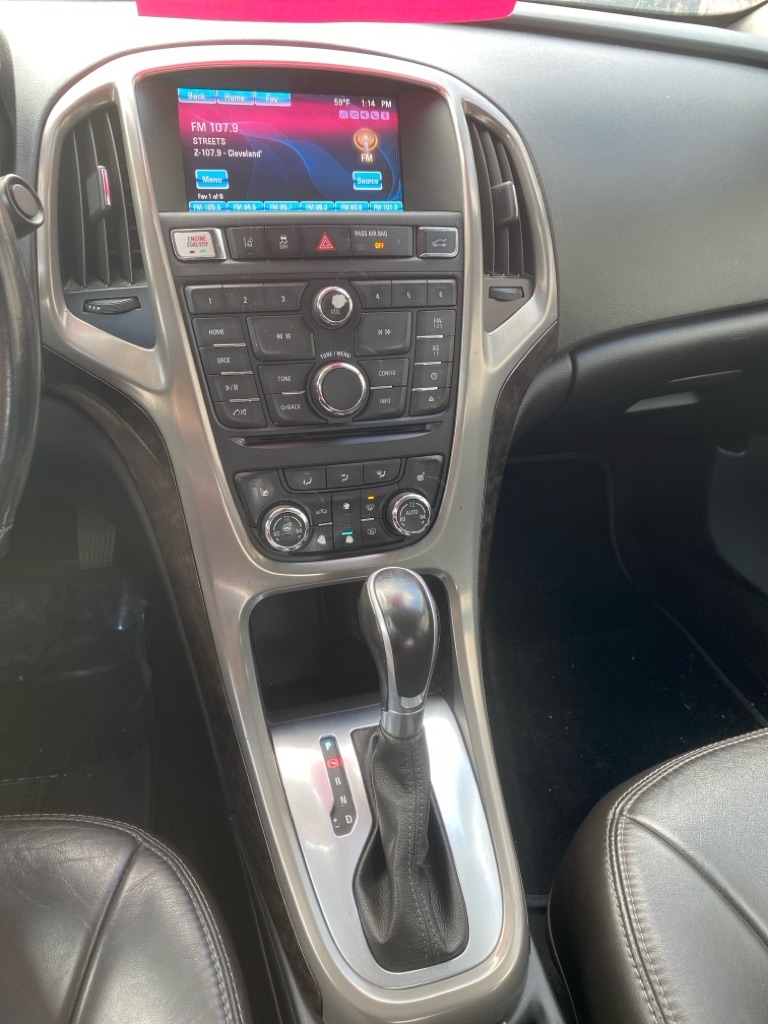 Buick Verano 4dr Sdn Leather Group 2014