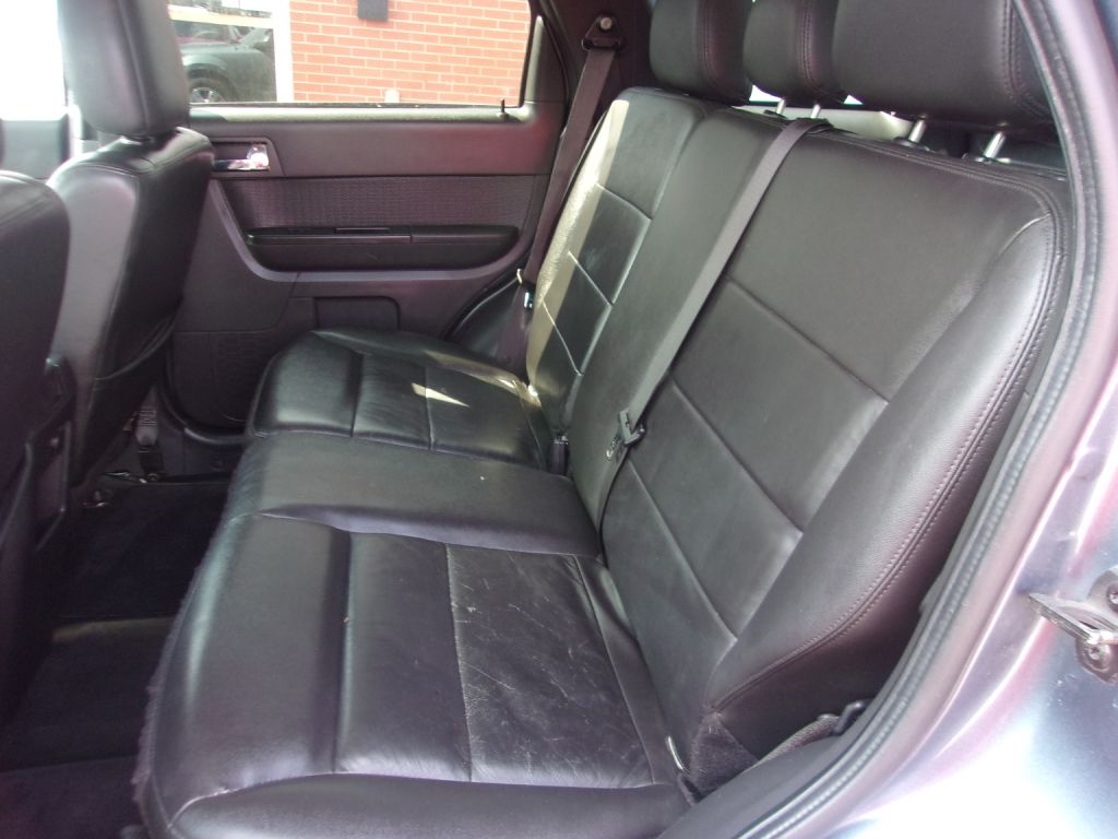 Ford Escape 4WD 4dr Limited 2011